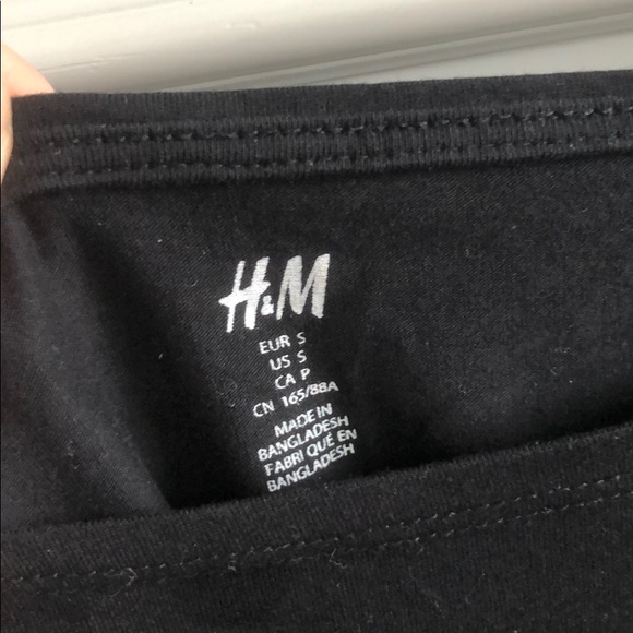 H&M Plain Black Mid-length Sleeve - Picture 2 of 3